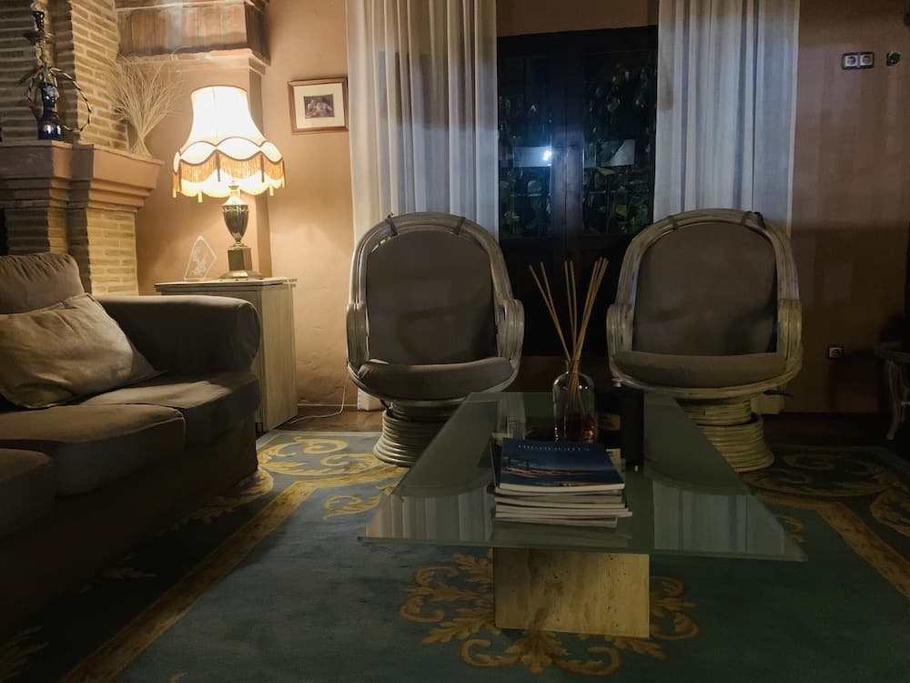 Hotel Los Jarales — Marbella