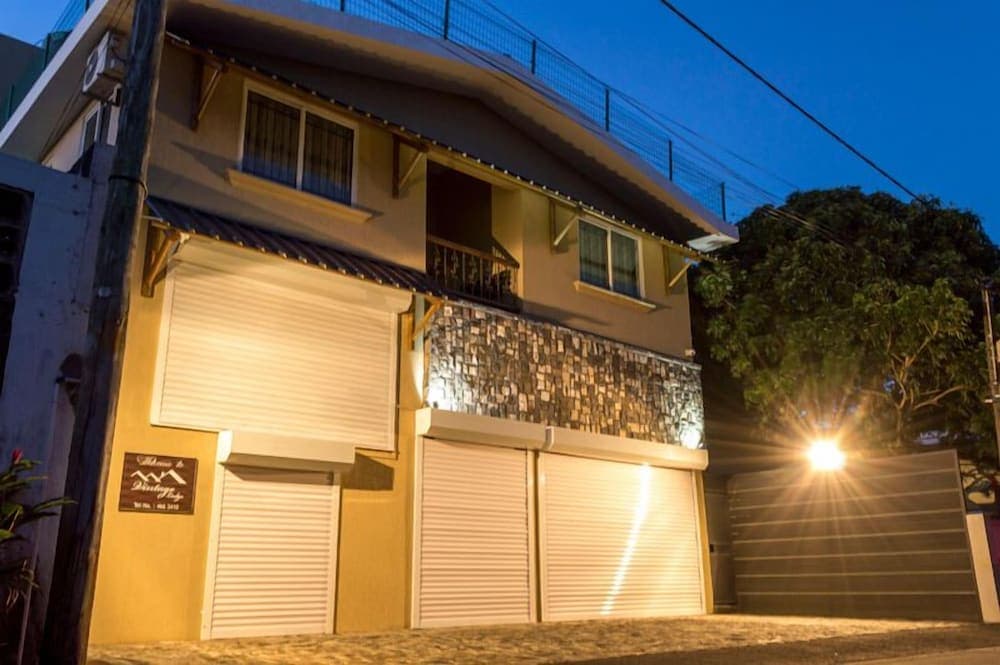 Vintage Lodge — Mauricio