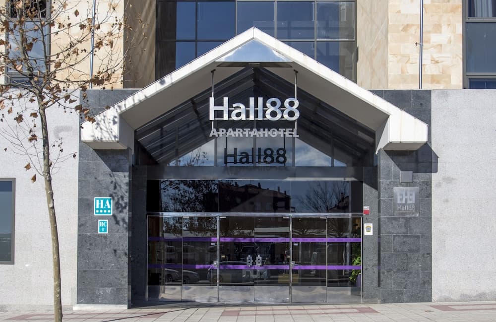 Exe Hall 88 Aparthotel — Salamanca